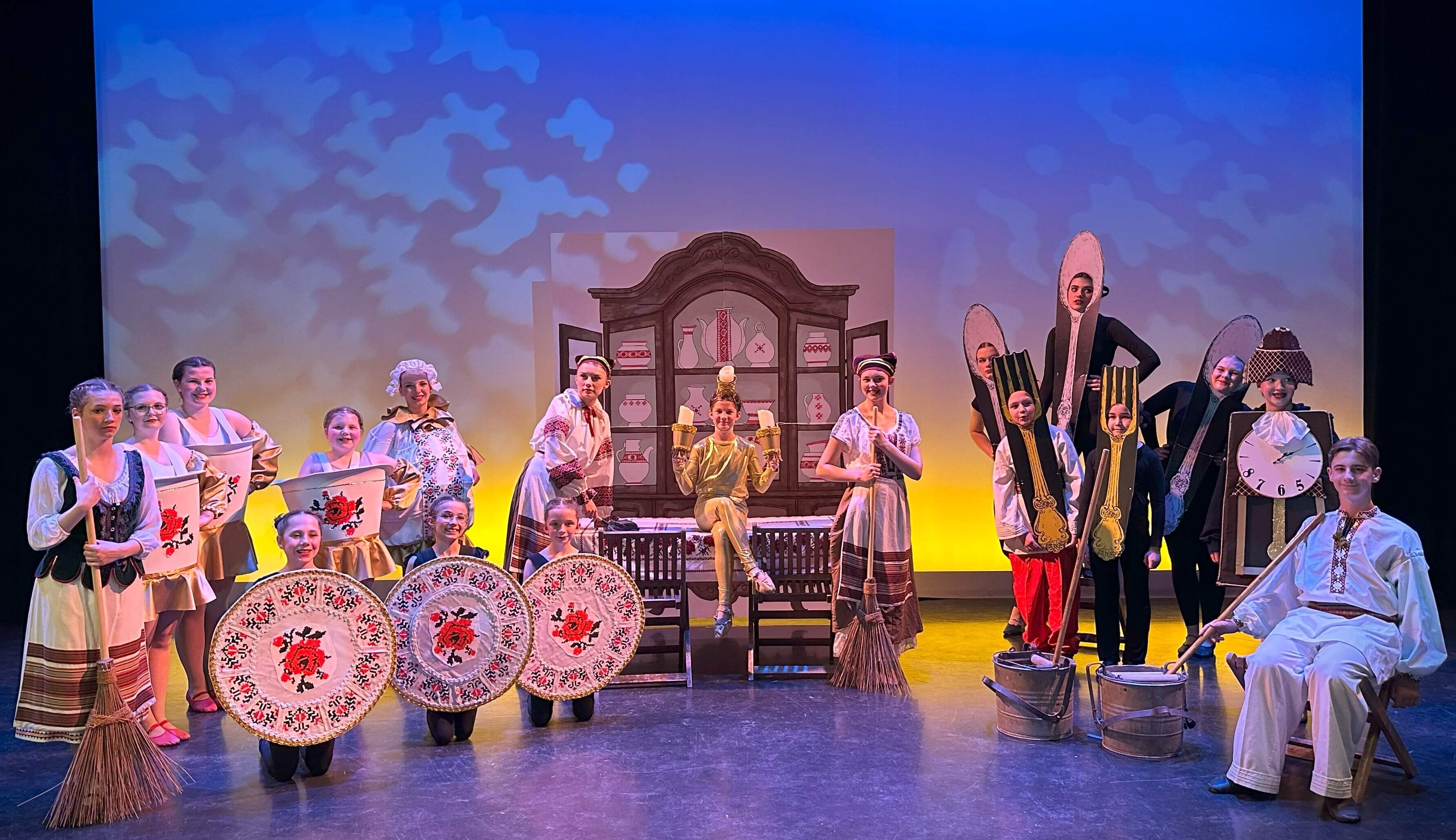 PUDS dancers on stage